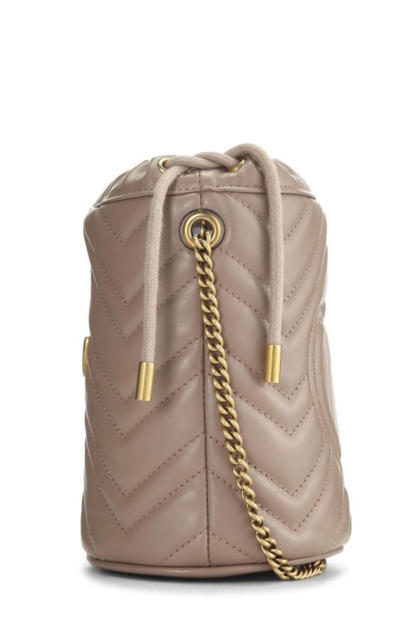 Gucci,  Beige Leather  GG  Marmont Chain Bucket Bag Small, Beige Online