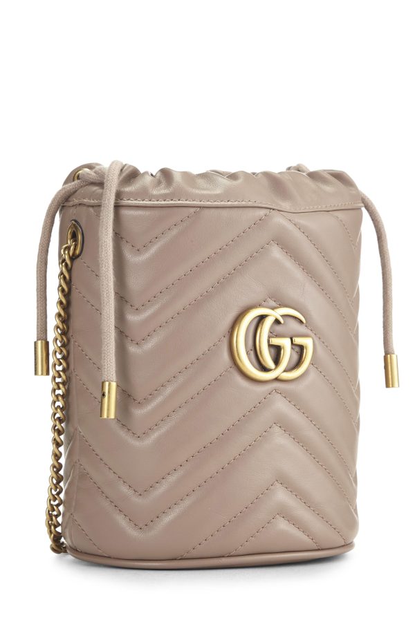 Gucci,  Beige Leather  GG  Marmont Chain Bucket Bag Small, Beige Online