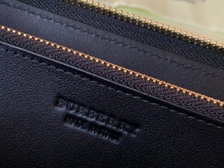 HBC - Burberry Bag - 814 Online